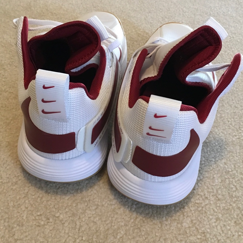 Nike White & Maroon Low-Top Sneakers with Velcro - Picture 4 of 4